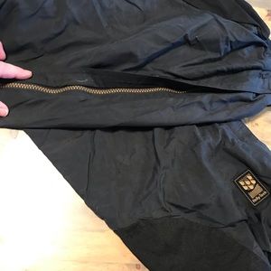 Helly Hansen mens snow pants size medium